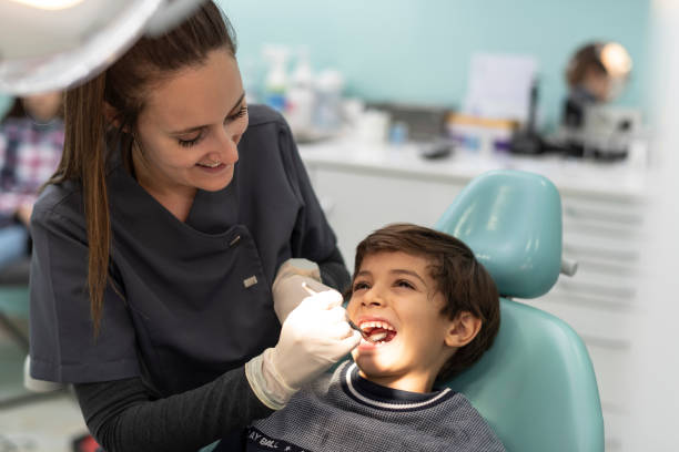 Best Emergency Tooth Extraction  in Tyrone, OK